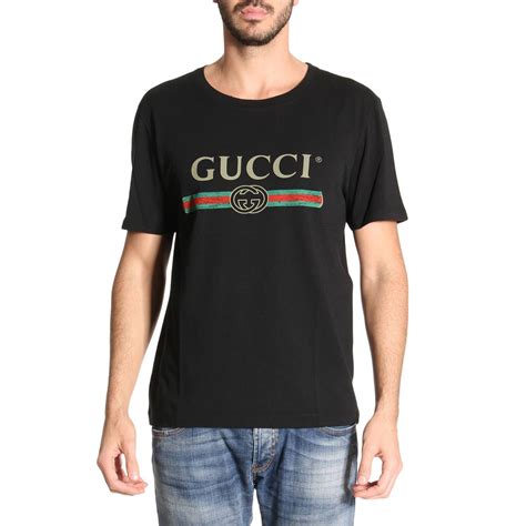 gucci t shirt men small.